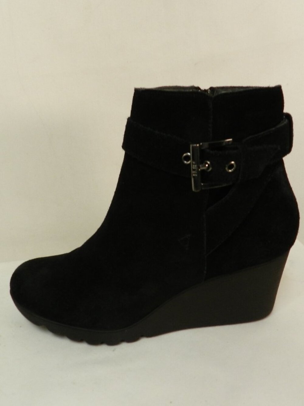 Donald J Pliner Suede wedge ankle boots booties w/ buckle zip up Size Sz 8